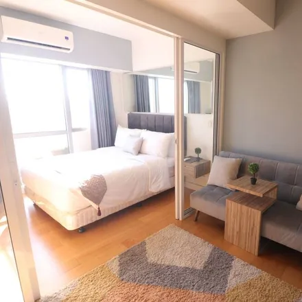 Rent this 1 bed apartment on Mandaluyong in Eastern Manila District, Philippines