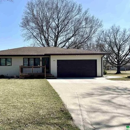Buy this 4 bed house on 423 Lincoln Street in Elk Point, SD 57025
