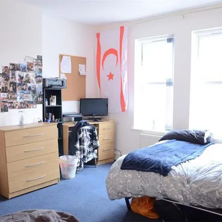 Rent this 6 bed townhouse on 169 Tiverton Road in Selly Oak, B29 6DB