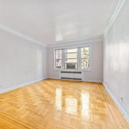 Buy this studio apartment on 79-01 35th Ave Unit 3h in New York, 11372