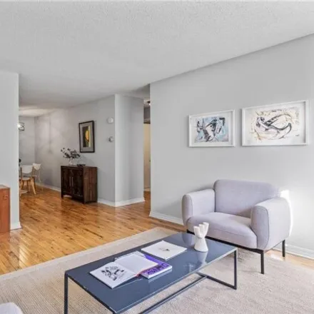 Image 4 - Gremar Apartments, 821 Douglas Avenue, Minneapolis, MN 55403, USA - Condo for sale