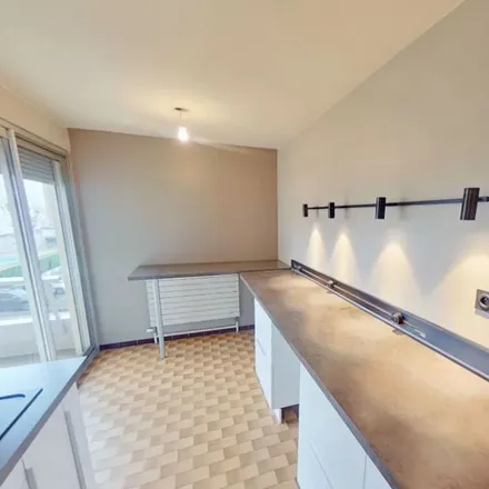 Rent this 5 bed apartment on 145 Chemin de Choulans in 69005 Lyon, France