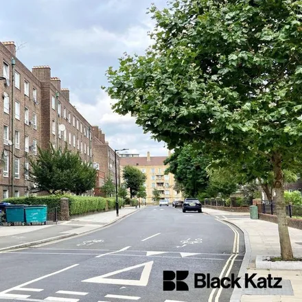 Rent this 2 bed apartment on Chilham House in Law Street, Bermondsey Village