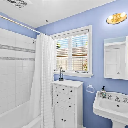 Rent this 3 bed apartment on 515 Oak Street in Laguna Beach, CA 92651