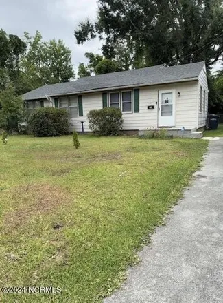 Buy this 3 bed house on 1301 Davis St in Jacksonville, North Carolina