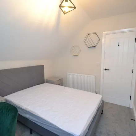 Rent this 2 bed apartment on North Road in West Bridgford, NG2 7NJ