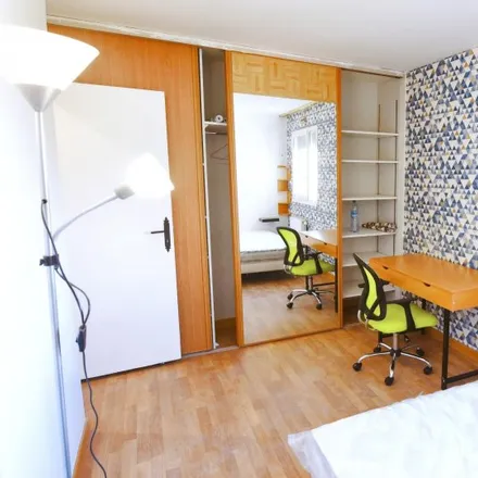 Rent this 4 bed room on CERAH / INI in Rue Jean Esquirol, 94000 Créteil