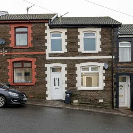 Buy this 3 bed townhouse on Pant Glas Road in Aberfan, CF48 4QH