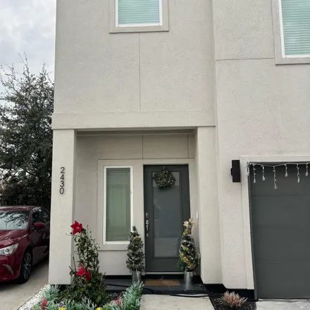 Rent this 1 bed room on 2458 Cochran Street in Houston, TX 77009