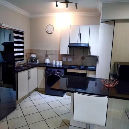 Rent this 2 bed apartment on Willem Cruywagen Avenue in Theresapark, Pretoria