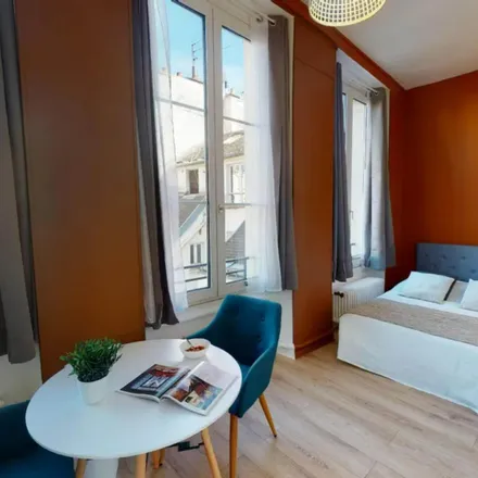 Rent this 4 bed room on 35 Quai d'Anjou in 75004 Paris, France