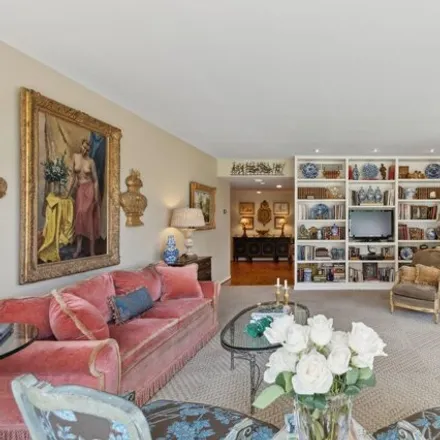 Image 7 - 3601 Turtle Creek Blvd Apt 501, Dallas, Texas, 75219 - House for sale