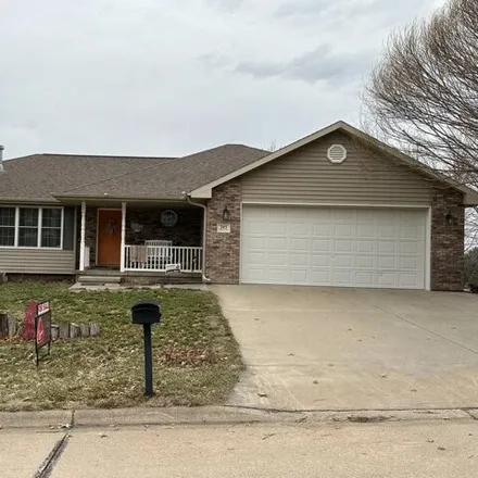 Buy this 5 bed house on 233 Belmont Drive in Hebron, NE 68370