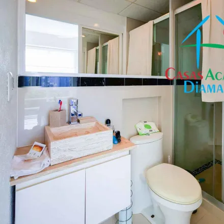 Rent this 3 bed apartment on Cerrada Lomas del Mar in Fraccionamiento Deportivo, 39300 Acapulco