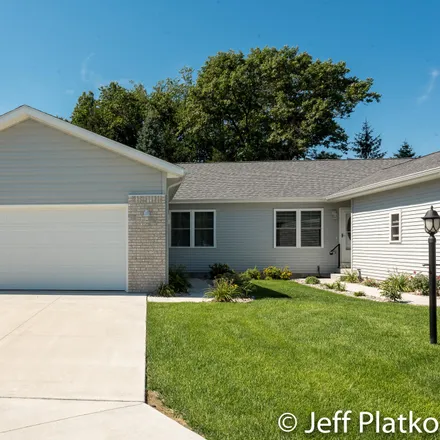 Buy this 3 bed condo on 1221 Silver Ridge Court in Greenville, MI 48838