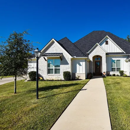 Buy this 5 bed house on 816 Pinkerton Drive in Tyler, TX 75701
