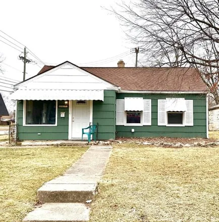 Buy this 3 bed house on 1679 East Pettit Avenue in Anthony Wayne Village, Fort Wayne