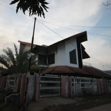 Rent this 1 bed house on Makassar in Tamalanrea, ID