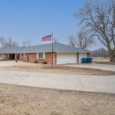 Image 4 - 998 Pecan Street, Tuttle, Grady County, OK 73089, USA - House for sale