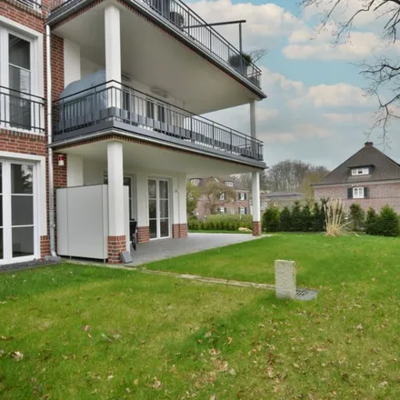 Image 2 - Sachsenwald Forum, Hamburger Straße, 21465 Reinbek, Germany - Apartment for rent