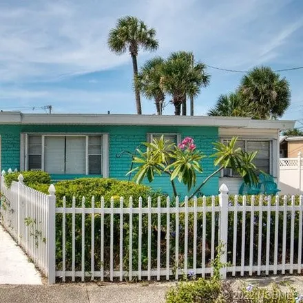 Buy this 3 bed house on 629 Braddock Avenue in Daytona Beach, FL 32118