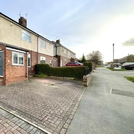 Buy this 3 bed duplex on Spa Lane/Shirebrook School in Spa Lane, Sheffield
