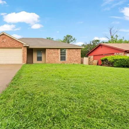 Buy this 3 bed house on 1517 Morningside Drive in Cleburne, TX 76033