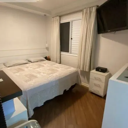 Rent this 3 bed apartment on Rua José Pedro Filho in Vila Quitauna, Osasco - SP