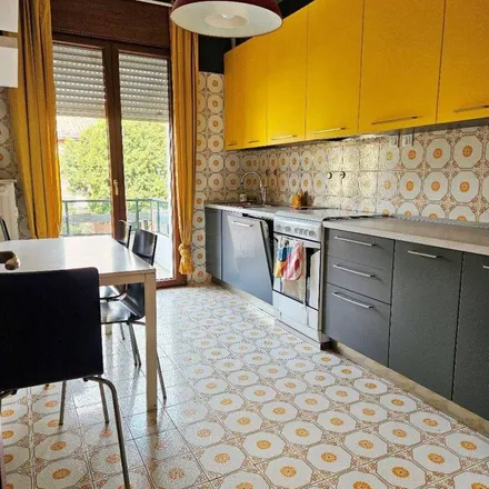 Image 6 - Via Piave, 35141 Padua Province of Padua, Italy - Apartment for rent