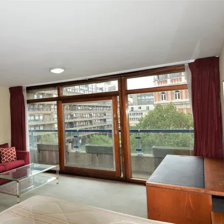 Image 2 - Breton House, Breton Highwalk, Barbican, London, EC2Y 8PQ, United Kingdom - Apartment for rent