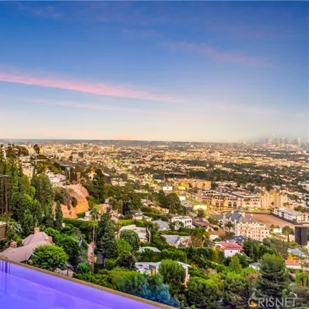 Image 9 - 8425 Hillside Avenue, Los Angeles, CA 90069, USA - House for sale