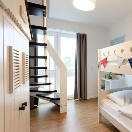 Rent this 3 bed apartment on Volksbank Varel-Nordenheim in Kukshörner Weg 1, 26316 Varel