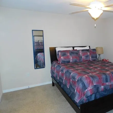 Rent this 1 bed apartment on Columbia