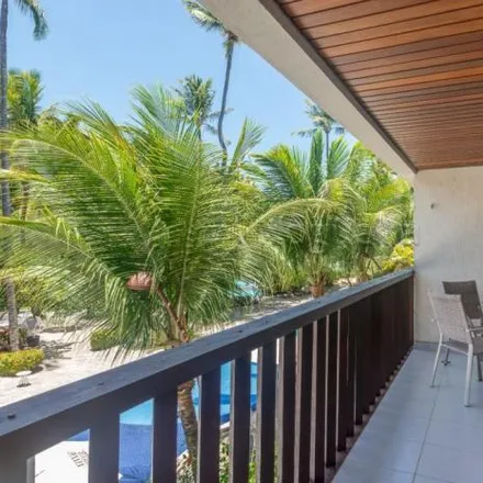 Buy this 2 bed apartment on Acesso para Praia de Muro Alto e Camboa in Muro Alto, Região Geográfica Intermediária do Recife - PE