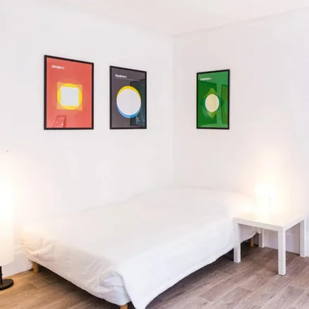 Image 3 - 19 Rue Jouffroy d'Abbans, 75017 Paris, France - Room for rent