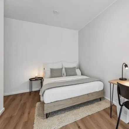 Rent this 4 bed room on Simmelstraße 23 in 13409 Berlin, Germany