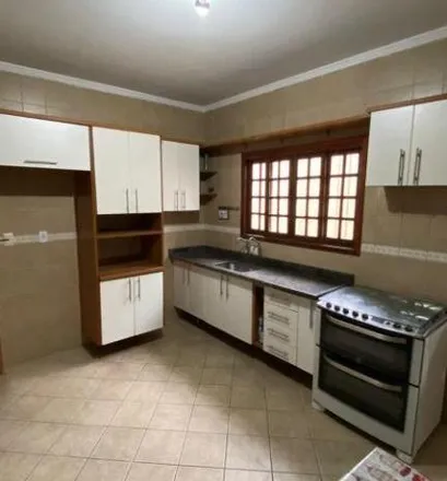 Buy this 3 bed house on Drogaria São Paulo in Avenida Presidente Costa e Silva, Boqueirão