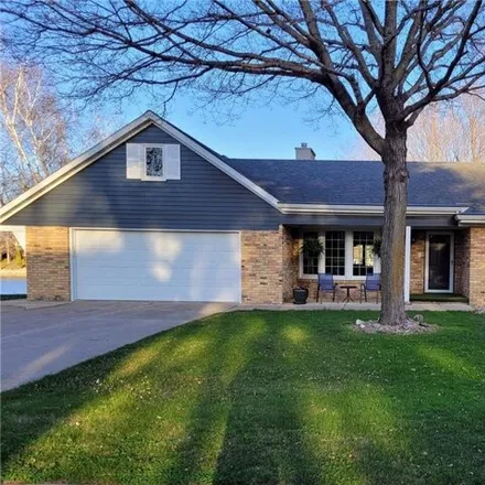 Buy this 3 bed house on 473 East Kings Road in Fairmont, MN 56031