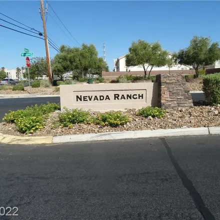 Image 2 - 4731 Double Down Drive, Las Vegas, NV 89122, USA - Townhouse for sale