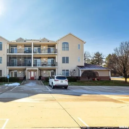 Buy this 2 bed condo on 1899 Stone Gate Circle in Davenport, IA 52807