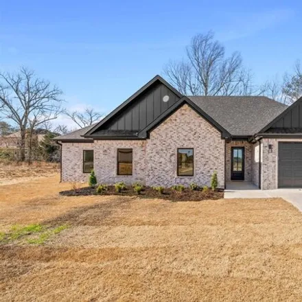 Buy this 4 bed house on Northlake Road in Bryant, AR 72002