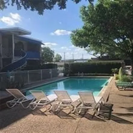 Buy this 2 bed condo on 3227 Sul Ross Street in Houston, TX 77098