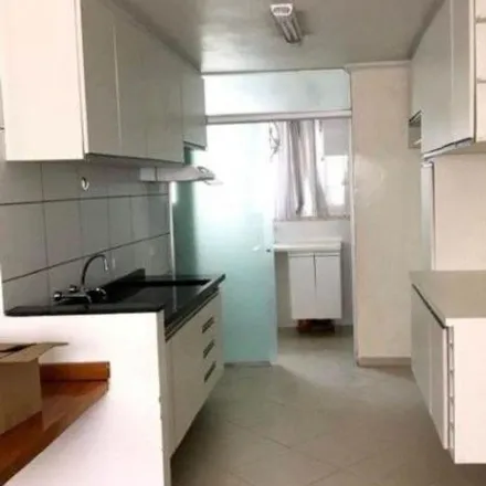 Buy this 3 bed apartment on Avenida Santo Amaro 3719 in Campo Belo, São Paulo - SP