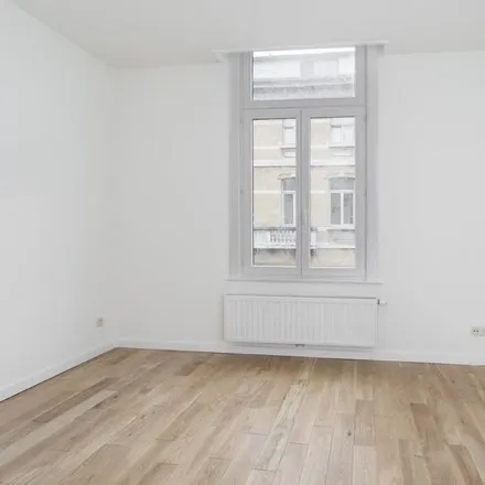 Rent this 2 bed apartment on Leemputstraat 41 in 2600 Antwerp, Belgium