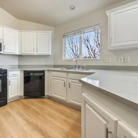 Image 2 - 3828 Clare Drive, West Valley City, UT 84119, USA - Condo for sale