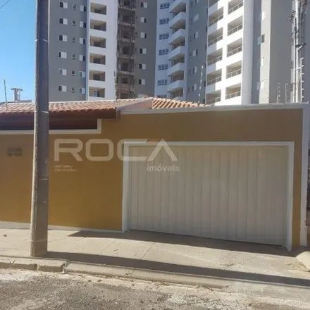 Rent this 4 bed house on Rua Doutor Carlos de Camargo Salles in Jardim Lutfalla, São Carlos - SP