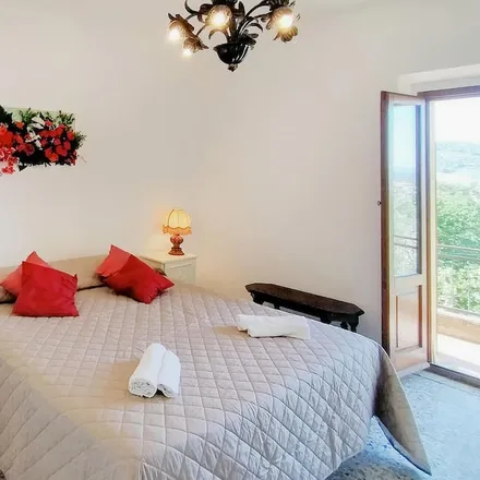 Rent this 3 bed house on Terontola in Via Venti Settembre, Cortona AR