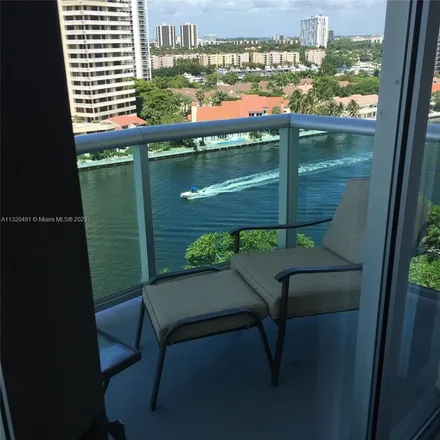 Image 3 - Ocean View Building A, 19390 Collins Avenue, Golden Shores, Sunny Isles Beach, FL 33160, USA - Apartment for rent