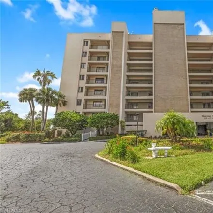 Buy this 2 bed condo on 4510 North Key Drive in Schooner Bay Condominiums, North Fort Myers