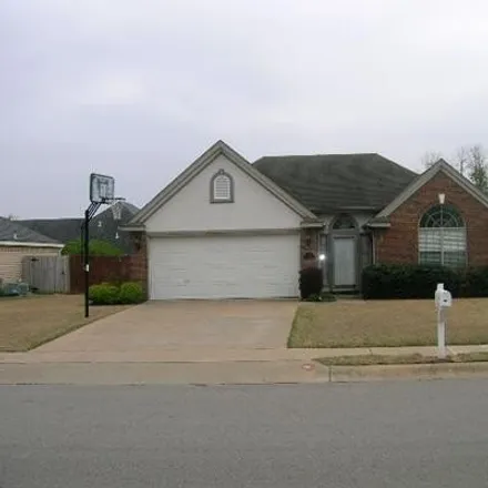 Rent this 3 bed house on 173 East Colorado Avenue in Springdale, AR 72764